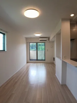 御殿場市のマンスリーマンション・ウィークリーマンション「ロワイヤル　フジガーデンＥ 206・洋室(No.1439959)」メイン画像