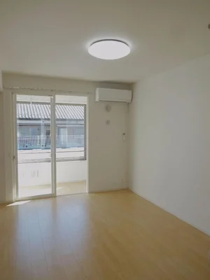 駒ヶ根市のマンスリーマンション・ウィークリーマンション「セロ　フォルトゥーナⅢ 104・洋室(No.1440100)」メイン画像
