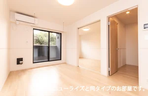 のマンスリーマンション・ウィークリーマンション「ロイヤル　信濃　Ａ 201・洋室(No.1440420)」メイン画像