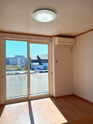のマンスリーマンション・ウィークリーマンション「セントデフィ今之浦 202・洋室(No.1440455)」メイン画像