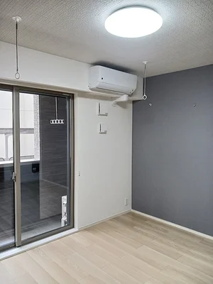 赤堀駅（三重県）のマンスリーマンション・ウィークリーマンション「ヒカルサ四日市西浜田 106・洋室(No.1440573)」メイン画像