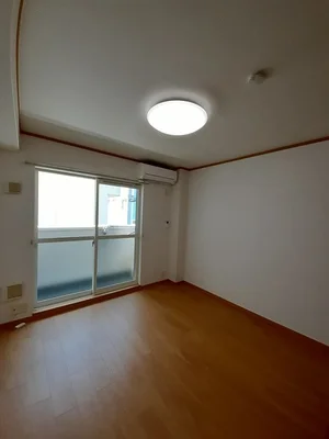 彦根駅（滋賀県）のマンスリーマンション・ウィークリーマンション「ｓｃｒａｍｂｌｅ　ｏａｓｉｓ 204・洋室(No.1441312)」メイン画像