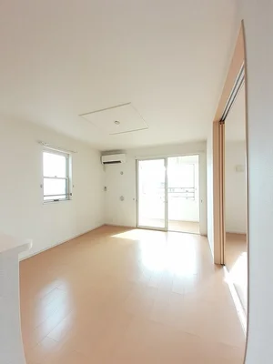 のマンスリーマンション・ウィークリーマンション「カーサ　アヴェニーレⅠ 201・LDK(No.1441381)」メイン画像