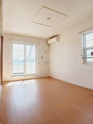 のマンスリーマンション・ウィークリーマンション「リバーサイドＡ 203・洋室(No.1442129)」メイン画像