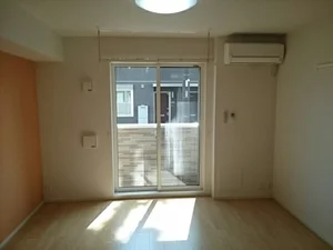 四日市市のマンスリーマンション・ウィークリーマンション「スクエア新正Ⅱ 102・洋室(No.1442663)」メイン画像