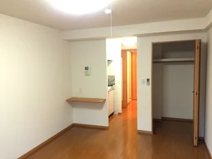のマンスリーマンション・ウィークリーマンション「キュ－ズ・リヴィエ－ル 103・洋室(No.1443000)」メイン画像