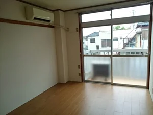 七里駅（埼玉県）のマンスリーマンション・ウィークリーマンション「スカイハイツ 201・洋室(No.1443233)」メイン画像