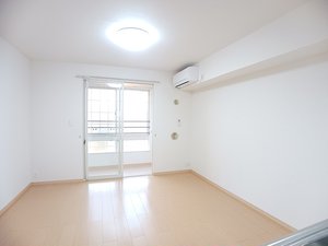 新潟県のマンスリーマンション・ウィークリーマンション「ヴィア　シエロ 203・DK(No.1443595)」メイン画像