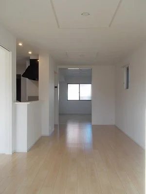 のマンスリーマンション・ウィークリーマンション「サウス　ウィンド　Ａ 102・洋室(No.1443652)」メイン画像