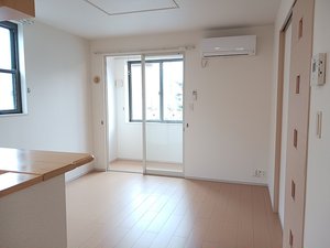 富山県厚生農業協同組合連合会高岡病院周辺のマンスリーマンション・ウィークリーマンション「クロッシングⅡＢ 102・洋室(No.1444245)」メイン画像