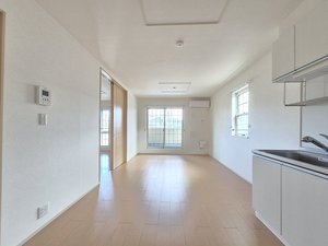 のマンスリーマンション・ウィークリーマンション「ノーブル・スクエア　Ⅱ 201・洋室(No.1444717)」メイン画像