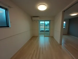 のマンスリーマンション・ウィークリーマンション「ウェルス　サン　イースト 101・洋室(No.1445309)」メイン画像