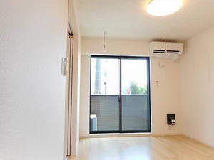 清須市のマンスリーマンション・ウィークリーマンション「レガーレ　ドゥエ 105・洋室(No.1445400)」メイン画像