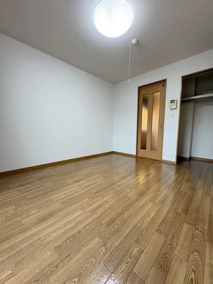 のマンスリーマンション・ウィークリーマンション「ランデュール岡本 206・洋室(No.1445439)」メイン画像