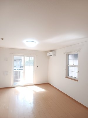 のマンスリーマンション・ウィークリーマンション「ＳＵＮ　ＳＱＵＡＲＥ新地　Ａ 103・洋室(No.1446549)」メイン画像