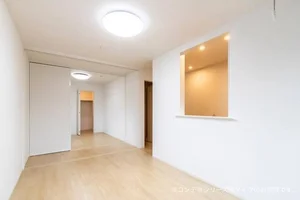 広島文化学園大学坂キャンパス周辺のマンスリーマンション・ウィークリーマンション「アーバンコート堀越 101・洋室(No.1447179)」メイン画像