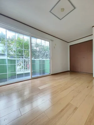 由布院駅（大分県）のマンスリーマンション・ウィークリーマンション「ルムス湯布院 102・洋室(No.1448054)」メイン画像