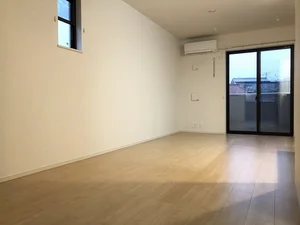 のマンスリーマンション・ウィークリーマンション「メゾンシャルムⅠ 102・洋室(No.1448184)」メイン画像