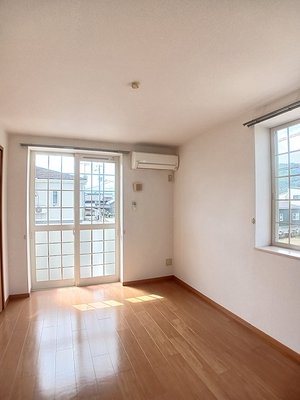 高松市のマンスリーマンション・ウィークリーマンション「エスポワールＡ 201・洋室(No.1448308)」メイン画像
