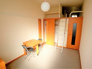 のマンスリーマンション・ウィークリーマンション「レオパレスＳＥＲＥＮＡⅣ 211(No.1448453)」メイン画像