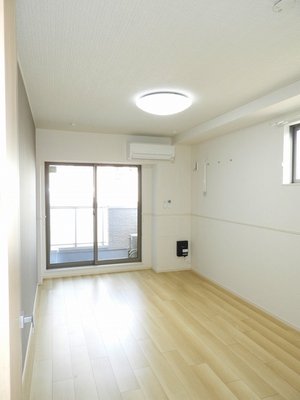 のマンスリーマンション・ウィークリーマンション「ルミナス　カニヤ 202・洋室(No.1448954)」メイン画像