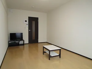 埼玉県のレオパレスセンター大宮第2のマンスリーマンション・ウィークリーマンション「クレイノセルクルⅡ 204(No.1449401)」メイン画像