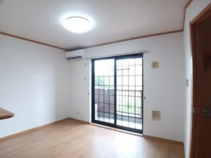 北名古屋市のマンスリーマンション・ウィークリーマンション「レジデンス比良出 102・洋室(No.1449667)」メイン画像