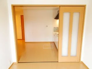 のマンスリーマンション・ウィークリーマンション「ウエスト　アヴェニュー　Ａ 103・洋室(No.1449740)」メイン画像