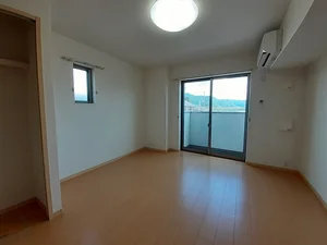 西彼杵郡長与町のマンスリーマンション・ウィークリーマンション「ＩＬ　ＳＯＬＥ　北陽台 101・洋室(No.1449866)」メイン画像