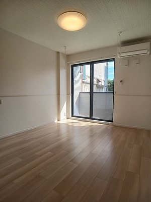 愛媛県のマンスリーマンション・ウィークリーマンション「プラス　イメージ 102・洋室(No.1451157)」メイン画像