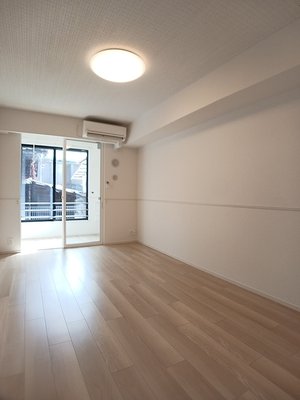 愛媛県のマンスリーマンション・ウィークリーマンション「プラス　オン 105・洋室(No.1451163)」メイン画像