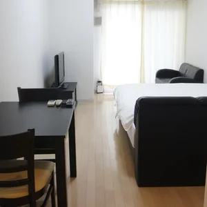 大阪府のマンスリーマンション・ウィークリーマンション「✨賃料60％OFFで超得✧ 本町＆心斎橋エリア✨【ネット無料・9.5帖＆ダブルベッド】クリスタルグランツ心斎橋EAST(No.1451311)」メイン画像
