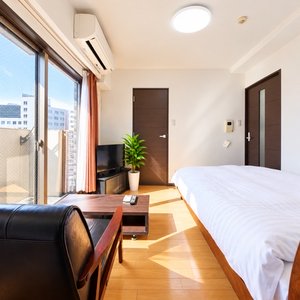 大阪のウィークリーマンション・マンスリーマンション「【南向き角部屋☀️】中津4分×ダブルベッド｜梅田徒歩圏・Wi-Fi完備｜アスヴェル梅田北アスヴェル梅田北 (No.1451925)」メイン画像
