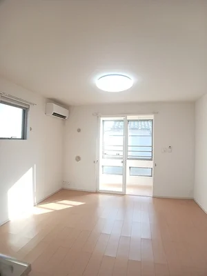 新潟県のマンスリーマンション・ウィークリーマンション「ベルクロスロード 201・洋室(No.1452306)」メイン画像