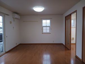のマンスリーマンション・ウィークリーマンション「ラ　カサ　ボニート 101・洋室(No.1452922)」メイン画像