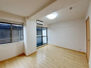 のマンスリーマンション・ウィークリーマンション「ライゼ　イヅミヤ　Ⅰ 202・洋室(No.1453103)」メイン画像