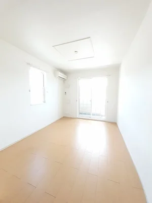 岡谷市のマンスリーマンション・ウィークリーマンション「アンソレイユ・ヴァン 101・洋室(No.1453268)」メイン画像