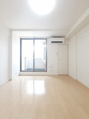 東京都のマンスリーマンション・ウィークリーマンション「ゴールデン　ソレイル 402・洋室(No.1454280)」メイン画像