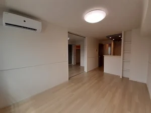 のマンスリーマンション・ウィークリーマンション「スペチアーレ　トレ 202・洋室(No.1454569)」メイン画像