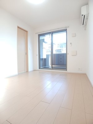 のマンスリーマンション・ウィークリーマンション「カーサ・ソラーレ 103・洋室(No.1455042)」メイン画像