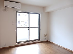 のマンスリーマンション・ウィークリーマンション「パークサイド森の邸・北 105・洋室(No.1455489)」メイン画像