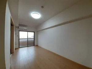 のマンスリーマンション・ウィークリーマンション「カーサ・デル・ソーレ 205・洋室(No.1455883)」メイン画像