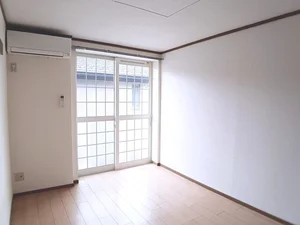 のマンスリーマンション・ウィークリーマンション「ＧＲＥＥＮ　ＧＡＲＤＥＮ福室Ｂ 201・洋室(No.1456030)」メイン画像