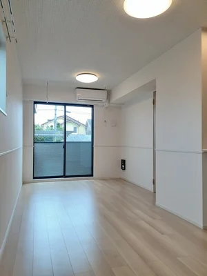 秦野市のマンスリーマンション・ウィークリーマンション「アンソレイエ・ジャルダンⅢ 103・洋室(No.1456617)」メイン画像