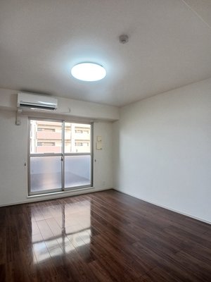 のマンスリーマンション・ウィークリーマンション「スペチアーレ　桜ヶ丘 601・洋室(No.1456850)」メイン画像