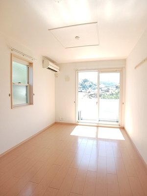 広島県のマンスリーマンション・ウィークリーマンション「カーサ　フィオーレ　Ⅱ 101・洋室(No.1456921)」メイン画像
