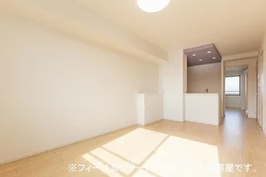 のマンスリーマンション・ウィークリーマンション「ヴェゼル 302・洋室(No.1457116)」メイン画像