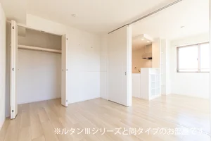 のマンスリーマンション・ウィークリーマンション「ラヴィアンローズ 301・洋室(No.1457192)」メイン画像