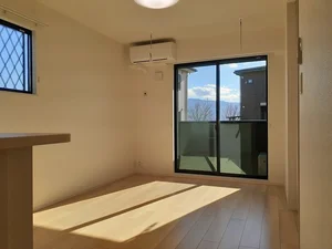 南アルプス市のマンスリーマンション・ウィークリーマンション「カルム・アゼリア　Ⅰ 101・洋室(No.1457393)」メイン画像