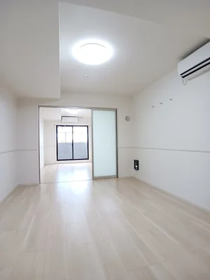 亀戸駅（東京都）のマンスリーマンション・ウィークリーマンション「リシェス　アンドロワ 102・洋室(No.1457679)」メイン画像